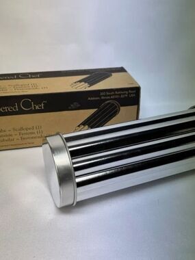Pampered Chef Baking Bread Tube Scalloped New In Box